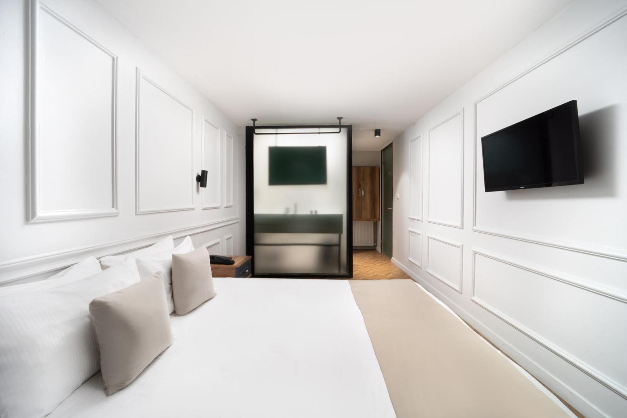 Hotel Elan Pera