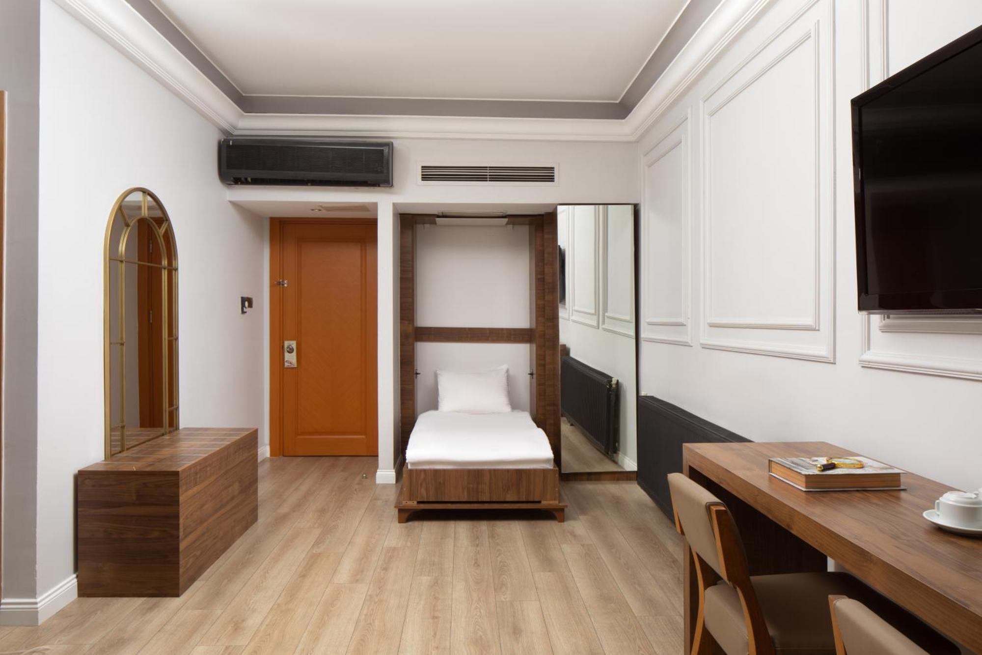 Elan Pera Istanbul